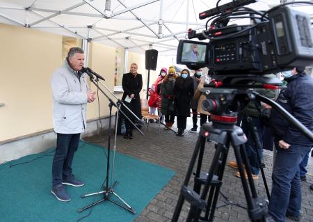 OTVORITEV LEKARNE CERKNICA 13 FOTO LJUBO VUKELIČ